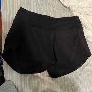 size 4 lulu shorts